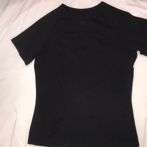 Black reversible lululemon T-shirt